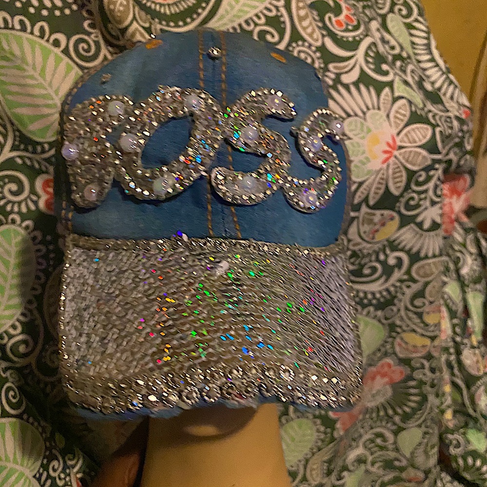 Vintage handmade boss hat with rimestones new hat